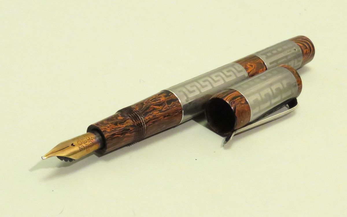 Null STYLOMINE, Yves ZUBER (1884-1960). Very beautiful fountain pen (refillable &hellip;