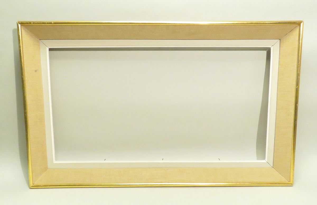 Null Modern frame in stuccoed wood. Dim. Frame : 40,5 x 75,5 cm & Dim. Frame : 5&hellip;