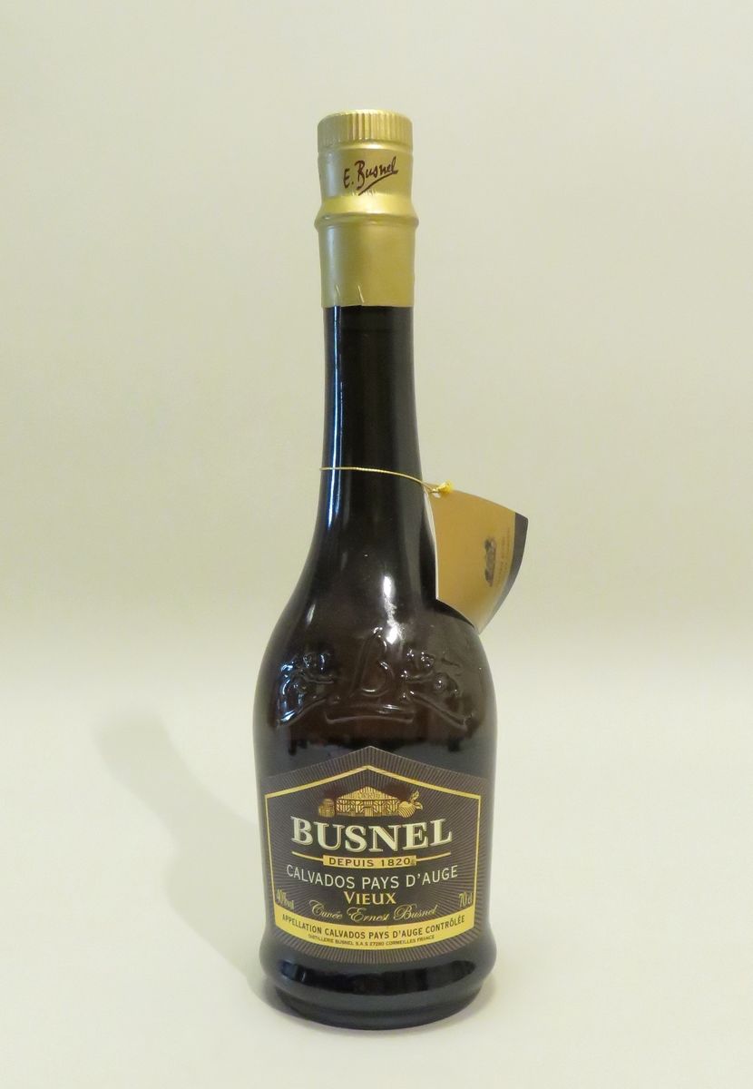 Null Busnel, Calvados Pays D'Auge, Vieux, Cuvée Ernest Busnel. 1 BTL de 70 cl.