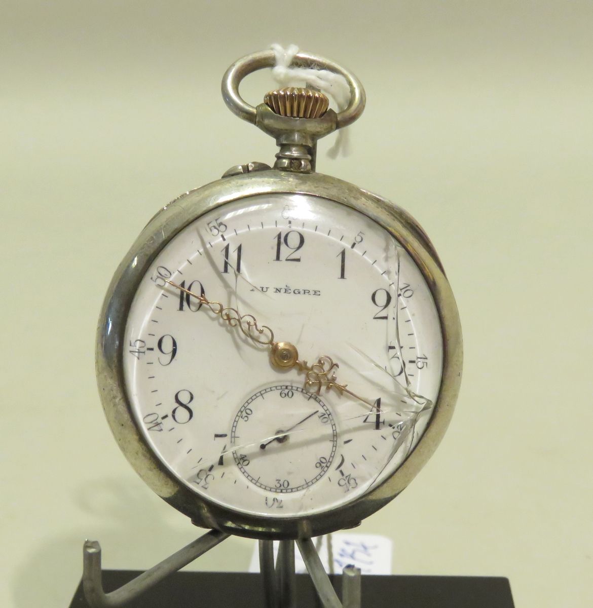 Null Reloj de bolsillo de plata (marca Cangrejo), la esfera firmada "Au Nègre", &hellip;