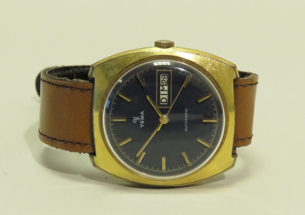 Null YEMA. Beautiful "Vintage" yellow gold plated men's wristwatch with navy blu&hellip;