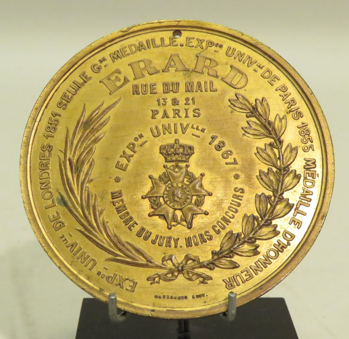 Null 重要的铜质奖章 "1851年伦敦世界博览会，1855年巴黎世界博览会，ERARD荣誉勋章，1867年世界博览会"（以Massonnet为装饰）。直径：&hellip;
