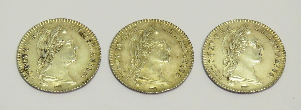 Null Set di tre gettoni d'argento "Louis XV-Jeton des Etats de Bretagne". Peso t&hellip;