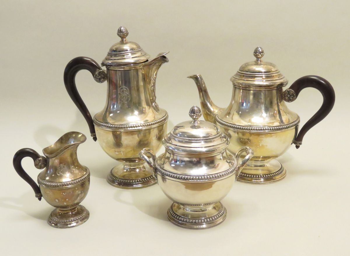 Null 金匠：亨利-拉帕拉和乔治-加布里埃尔（Act.1902-1923）。四件套银质茶/咖啡服务（Minerve, 1st Title & Goldsmit&hellip;