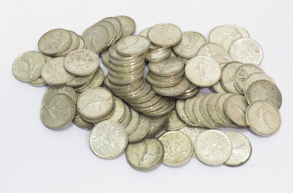 Null Gran lote de monedas de plata de 5 Francos "Semeuse" (1959-1969). Peso neto&hellip;