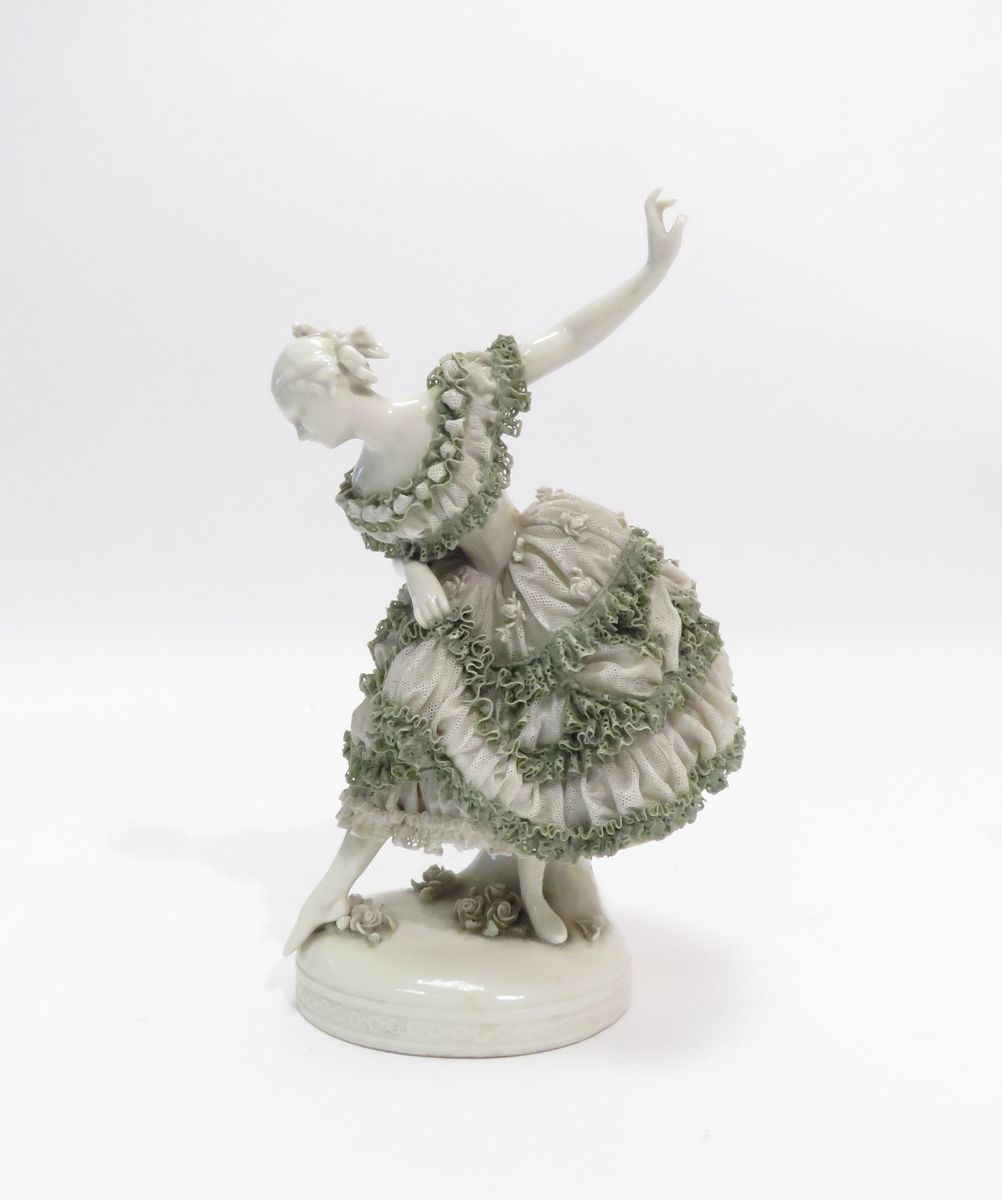 Null Dancer in hard porcelain cookie from LUDWIGSBURG (Germany). Stamp under the&hellip;