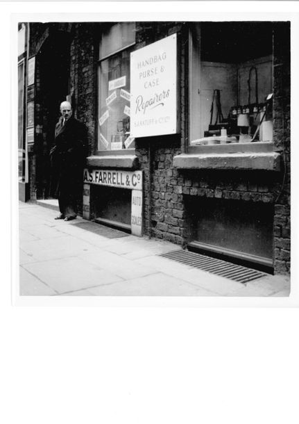 ALEXANDRE TRAUNER (1906-1993) Repérage, rues de Londres, 1936
6 épreuves argenti&hellip;