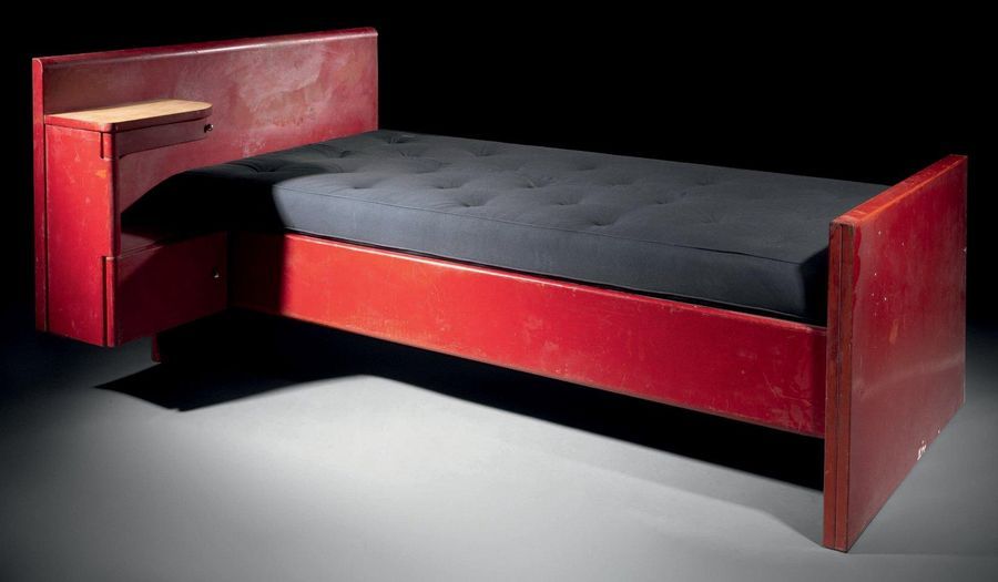 Jean PROUVÉ (1910-1984) & Jules LELEU (1883-1961) 
Rest bed model "Martel de Jan&hellip;