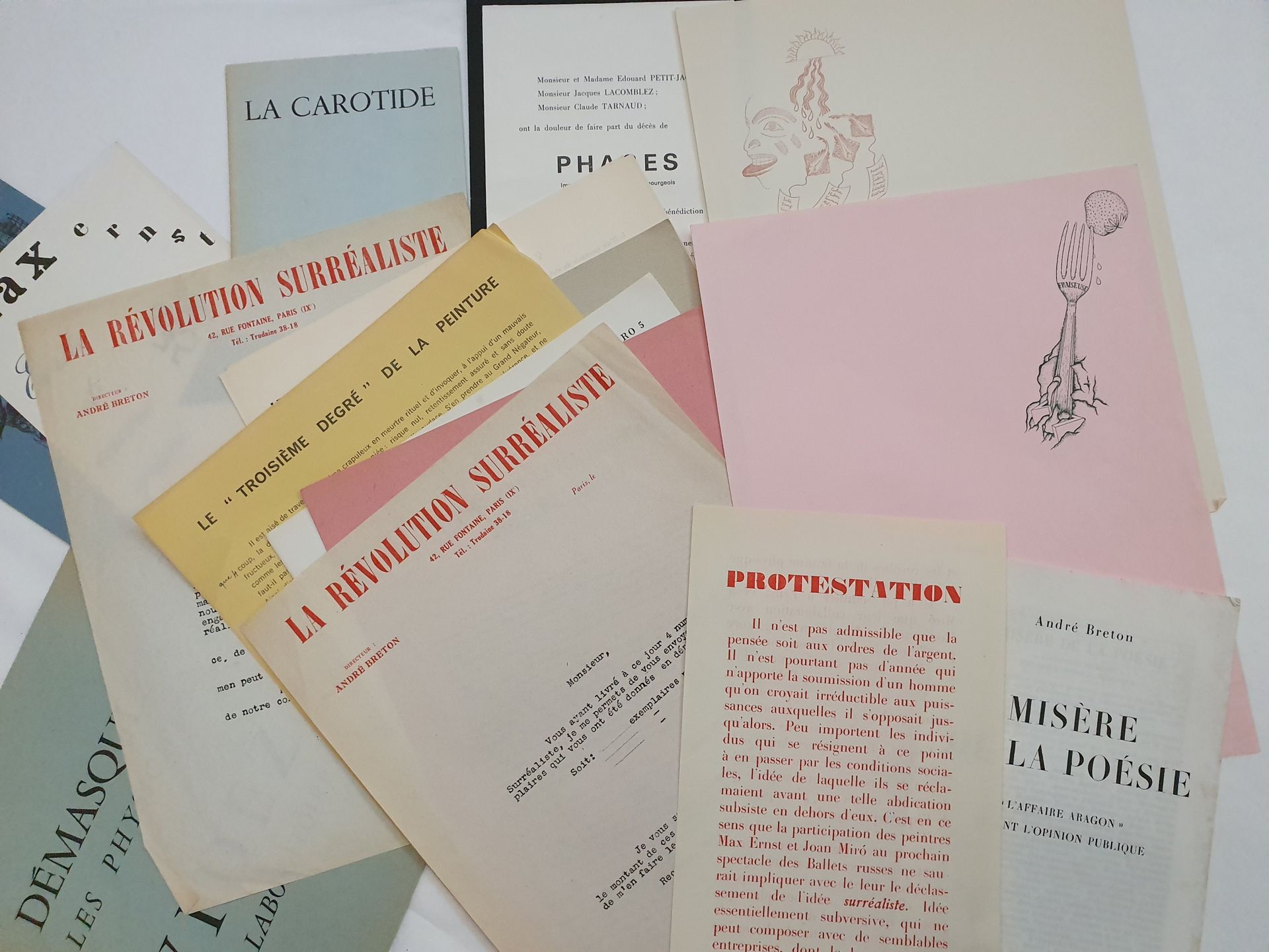 Null Lot of surrealist and other documents and leaflets:
- Leaflets Unmask the p&hellip;