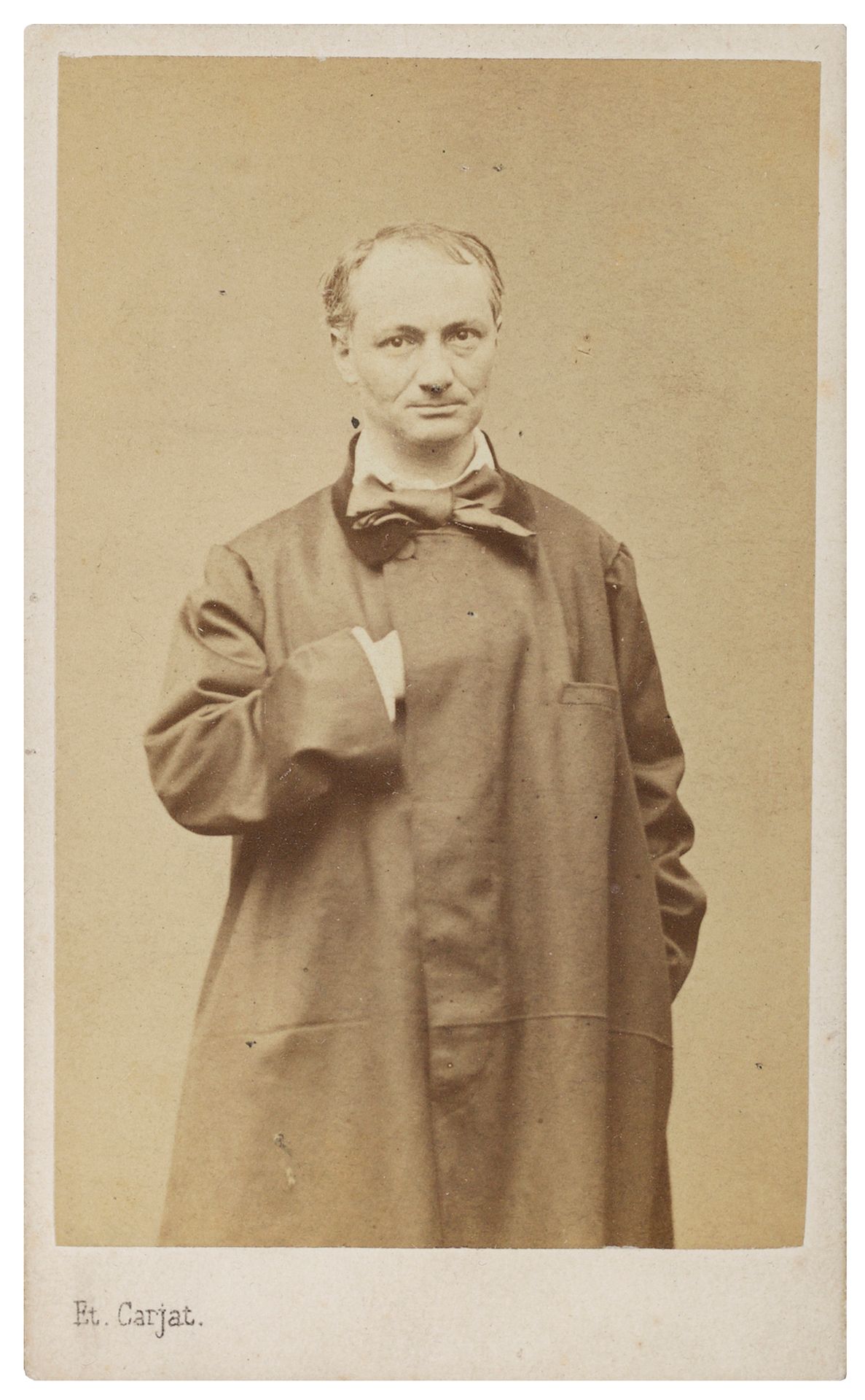 [BAUDELAIRE Charles]. CARJAT Etienne. 查理斯-布德莱尔的画像。原版照片。[1861-1862].8.8 x 5.4厘米，照&hellip;