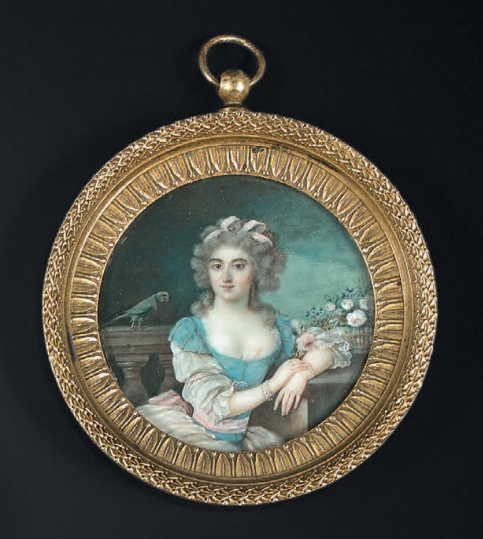 CARBILLET (école française du XVIIIe siècle) 
倚在风景中的年轻女子的肖像，栏杆上的鹦鹉



象牙上的圆形微型画，&hellip;