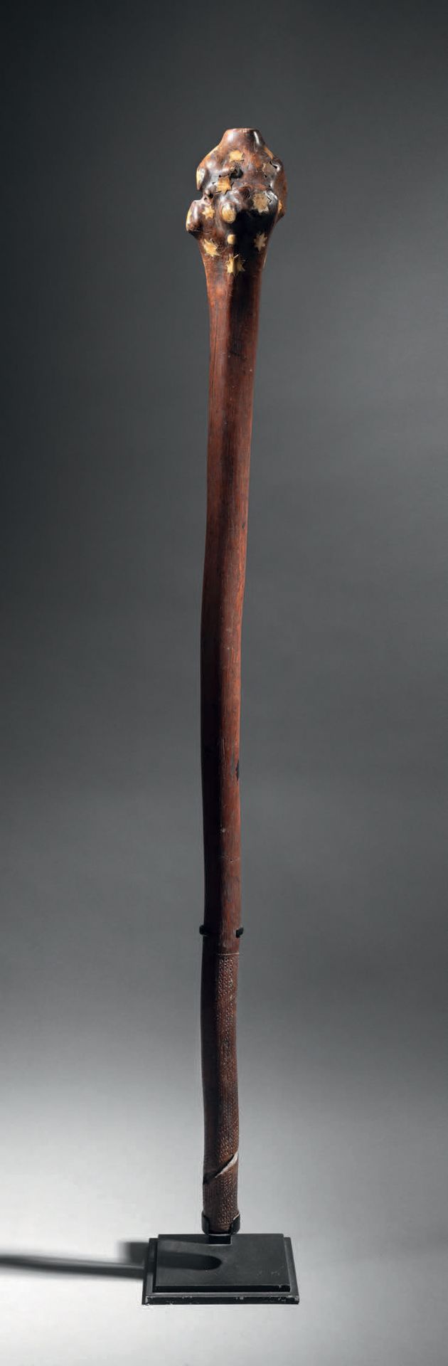 Null Massue Vanikau Bulibuli, Iles Fidji
Bois, ivoire marin
H. 114 cm
Vanikau Bu&hellip;