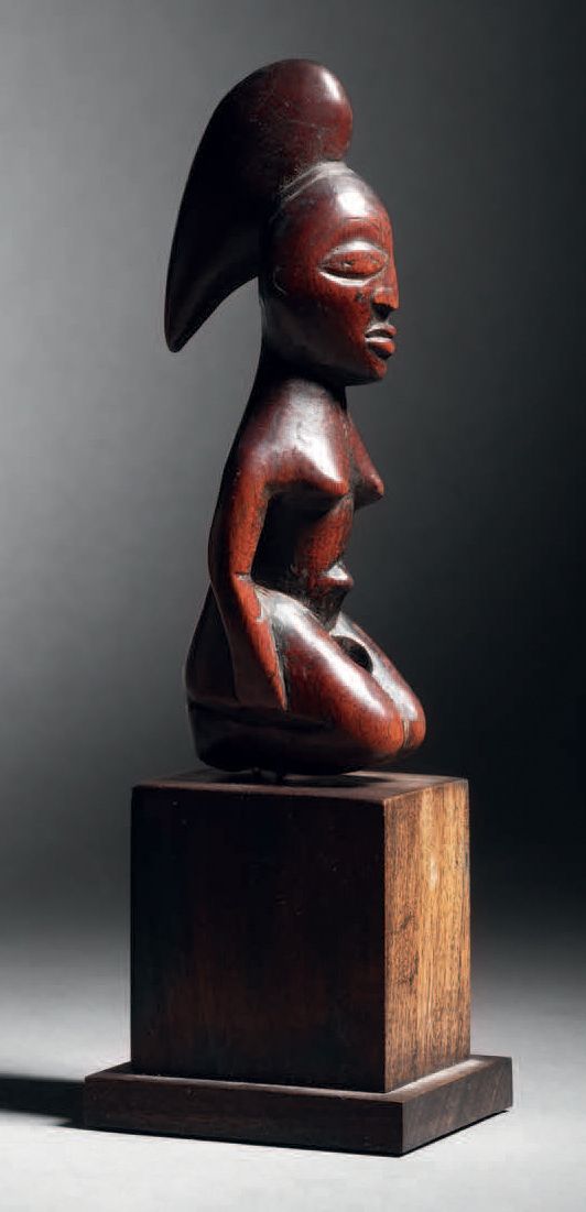 Null Statuette Lumbo, Congo
Bois à patine brillante
H. 11 cm
Lumbo figure, Congo&hellip;