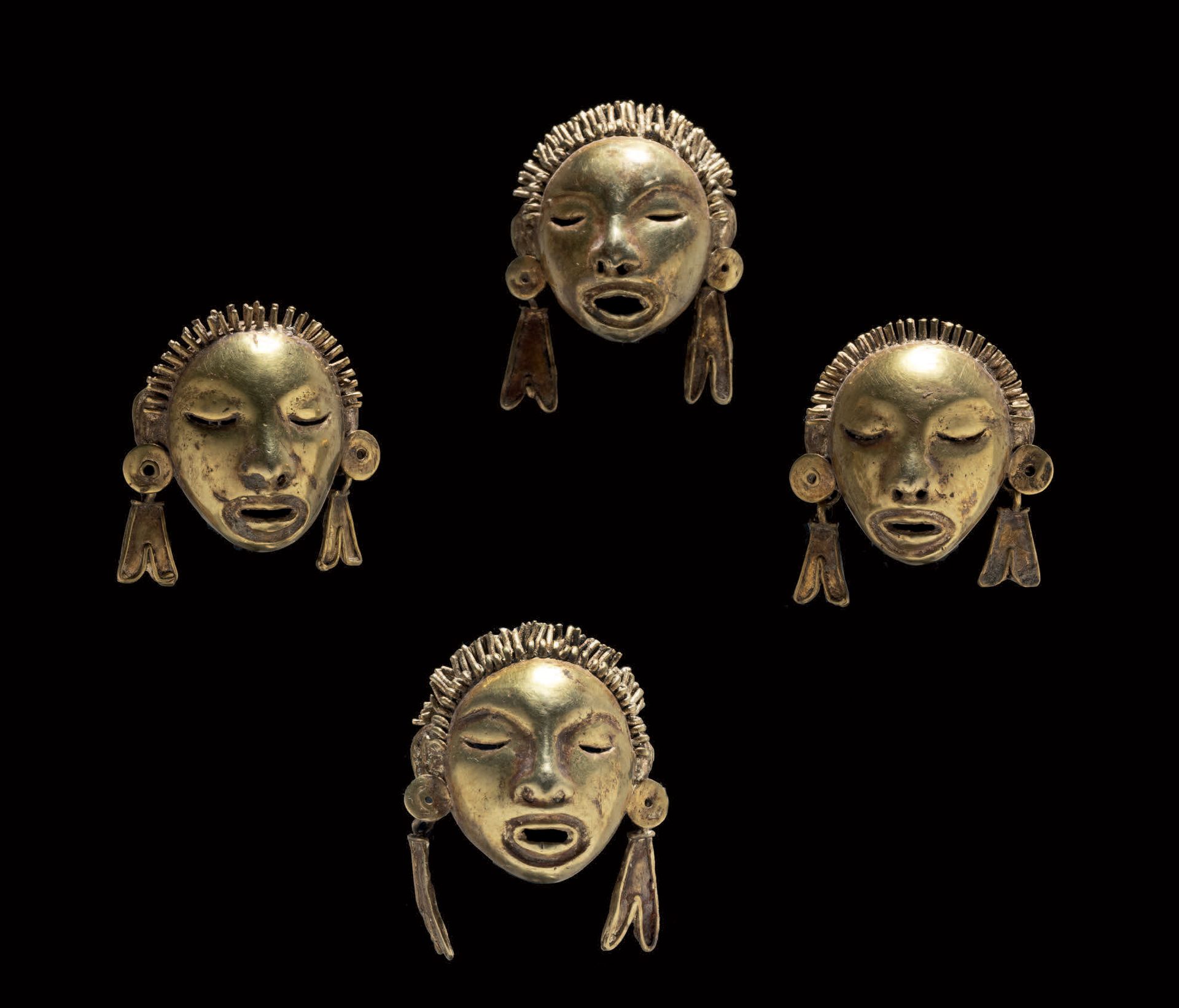 Null 四个 "XIPE TOTEC "金饰吊坠 阿兹特克时期的米斯特克文化，墨西哥
后古典时期，公元1300-1521年。C.
考古金
重量52.04克
高&hellip;