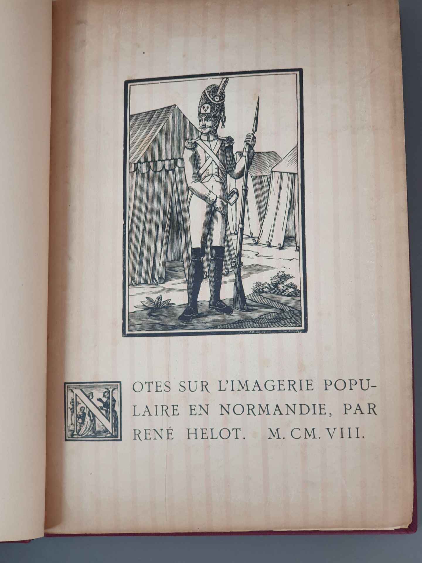 Null 赫罗特（René）。关于诺曼底的流行图像的说明。里尔，Lefebvre-Ducrocq出版社，1908年。大8开本，酒红色懊恼，詹森主义，内衬和末页为&hellip;