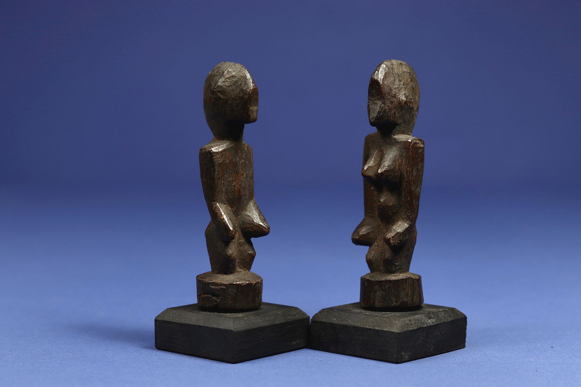 Null 
Charming couple of divination statuettes with minimalist features. 



Woo&hellip;