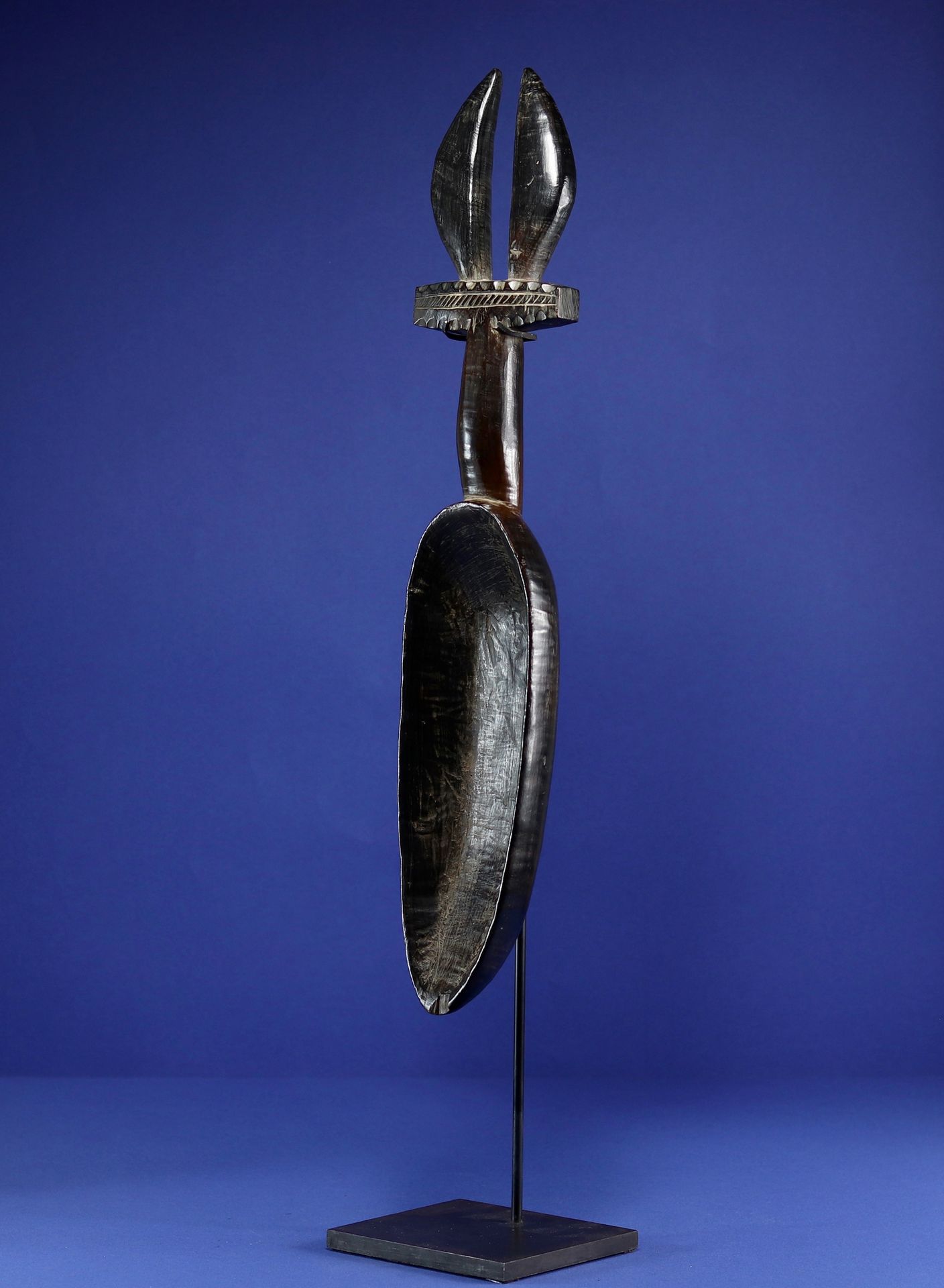 Null 
Cuillère wakemia, le cuilleron allongé, le manche décoré d'une paire de co&hellip;