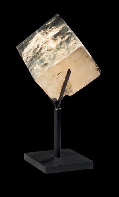 Null AUSSERGEWÖHNLICH GROSSER KUBISCHER PYRIT
H. 6 cm
Natürlicher Eisensulfidkri&hellip;