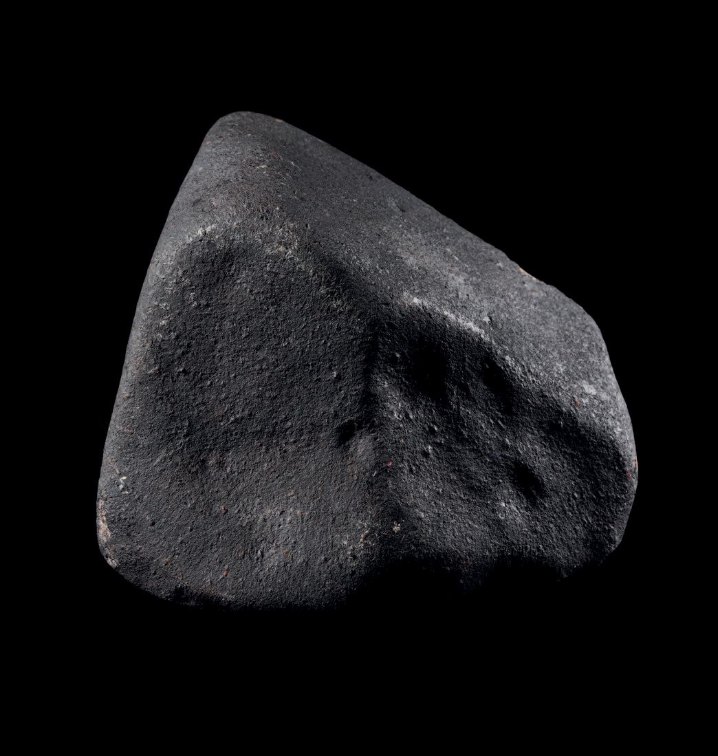 Null Meteorite fallen in 2018
H. 3 15/16 in
Meteorite showing a black fusion cru&hellip;