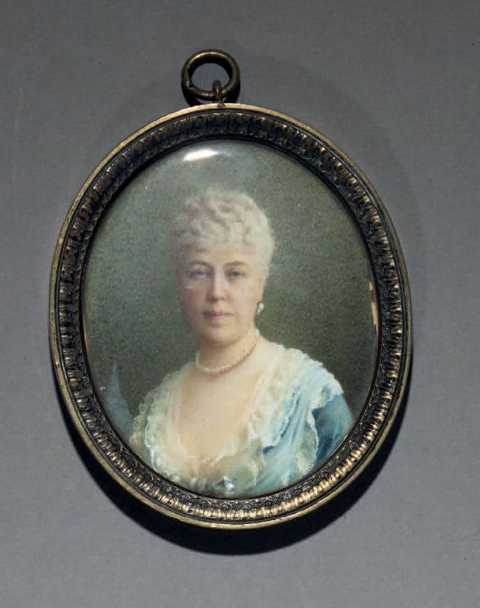 FABERGE 
Oval portrait painted on ivory of the countess Anastasia Feodorovna NIR&hellip;