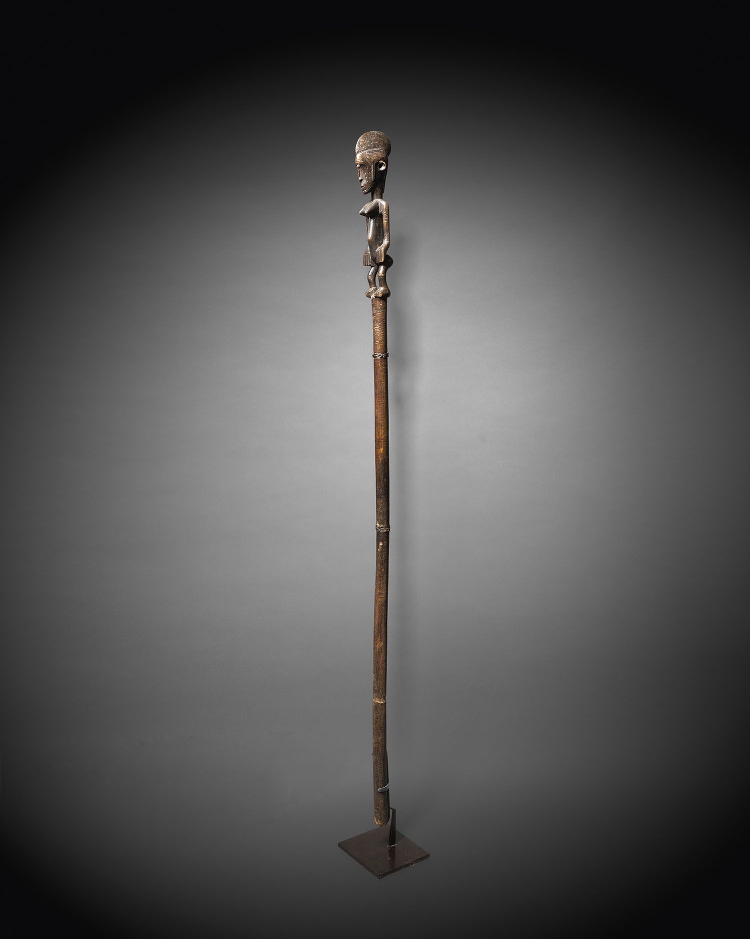 Null Bamana staff, Mali
Wood 
H. 131 cm
Bamana staff, Mali
H. 51 9/16 in
The tri&hellip;