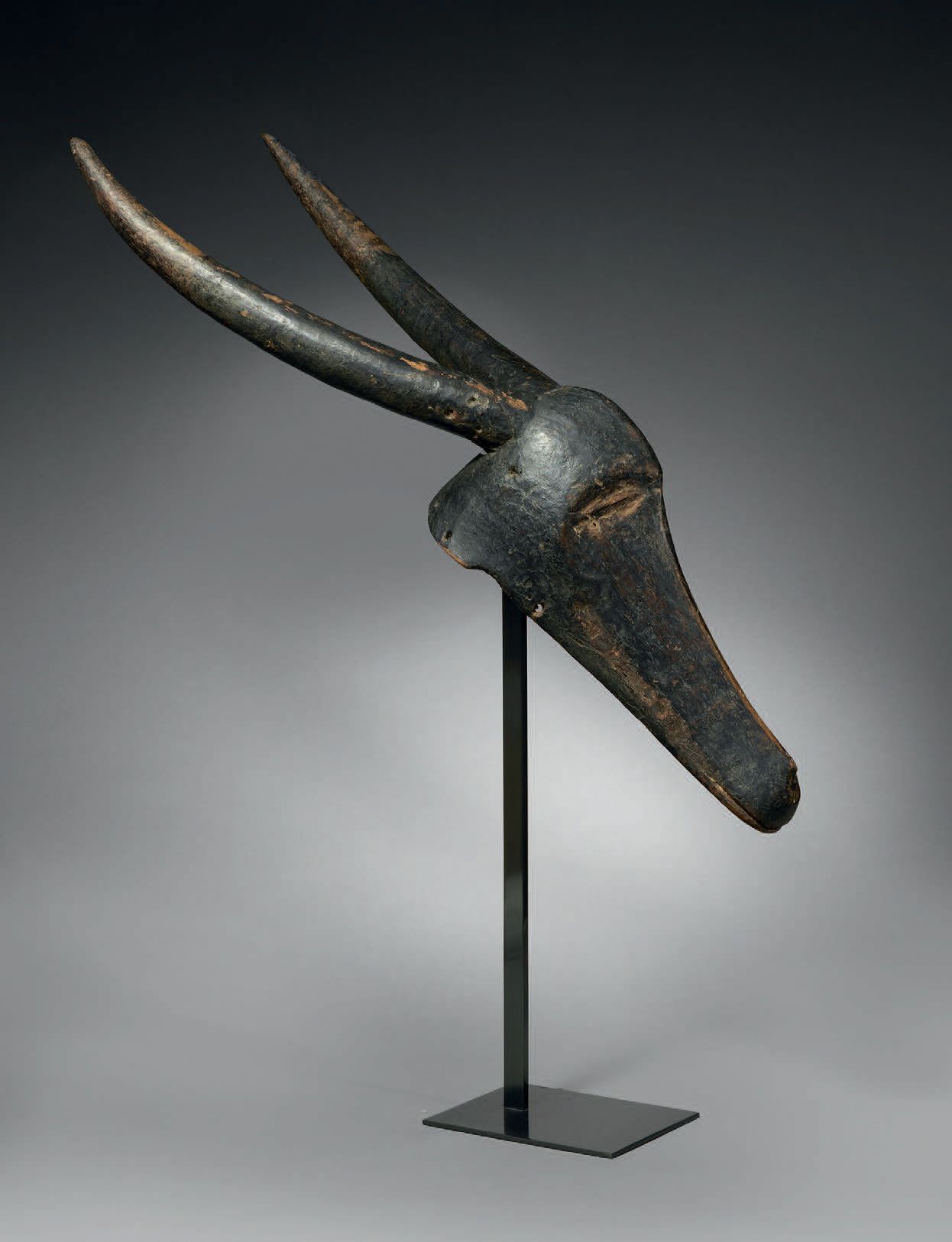 Null Masque animalier Ijo
Nigeria
Bois
H. 84 cm
Les Ijo établis le long de la cô&hellip;