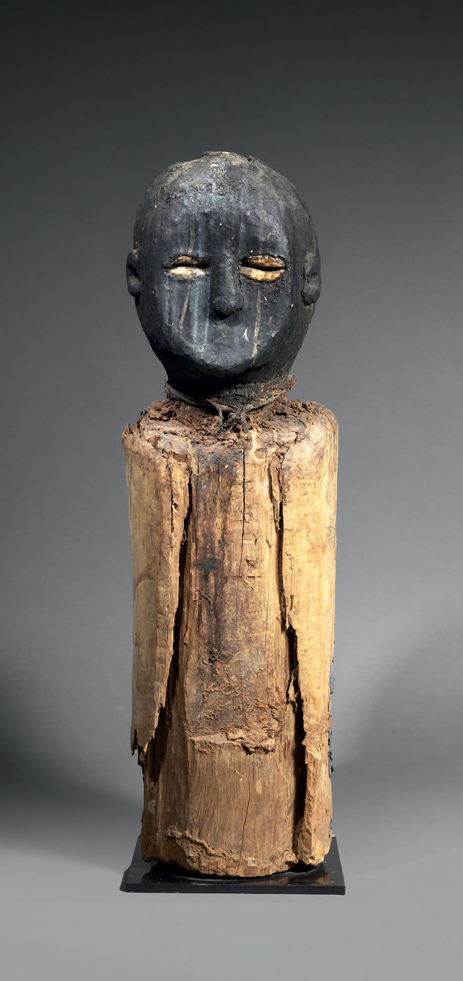 Null Busto Evhé Amedzoto
Sudeste de Togo, región de Evhé-Ouatchi
Madera, materia&hellip;