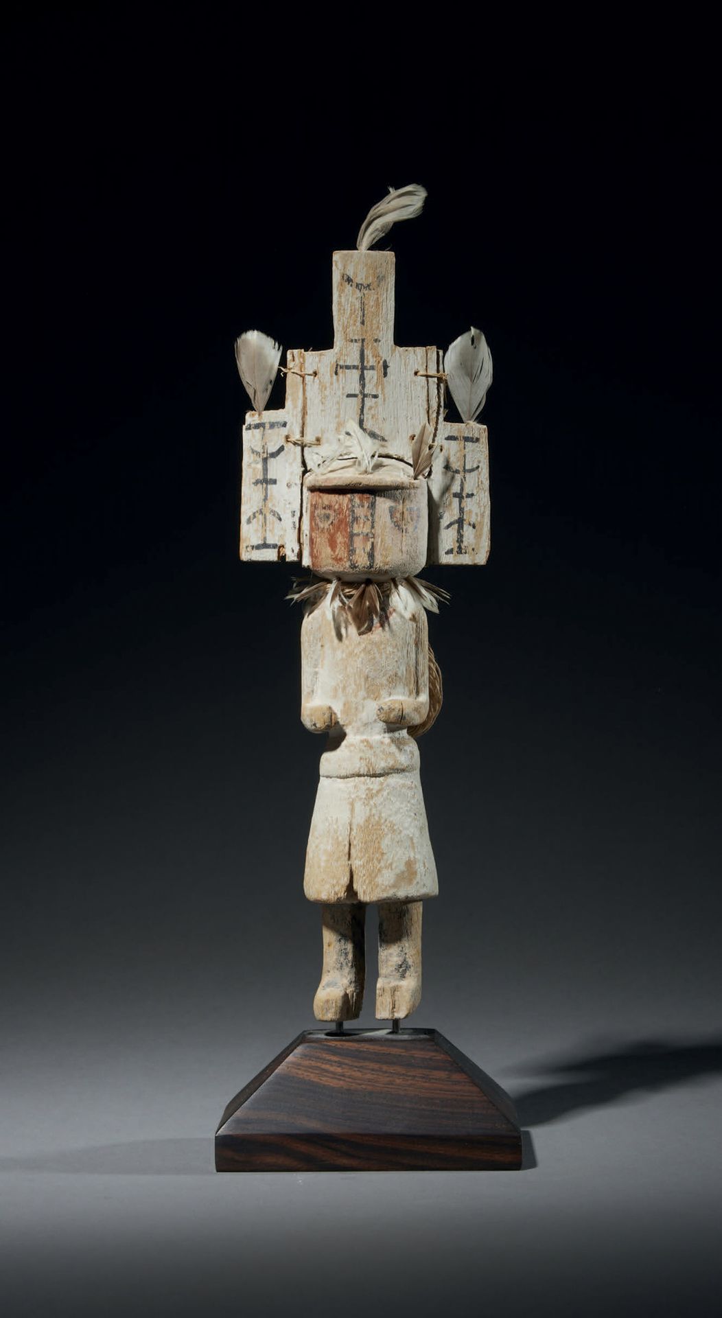 Null Kachina Sio Weiße Hemis
Hopi, Arizona, USA
1920er Jahre
Geschnitztes Holz (&hellip;