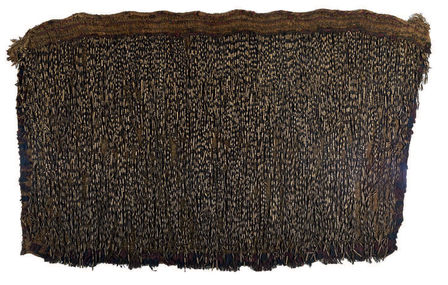 Null Pihepihe Maori cloak
New Zealand Textile, plant fibers H. 84 cm - L. 136 cm&hellip;