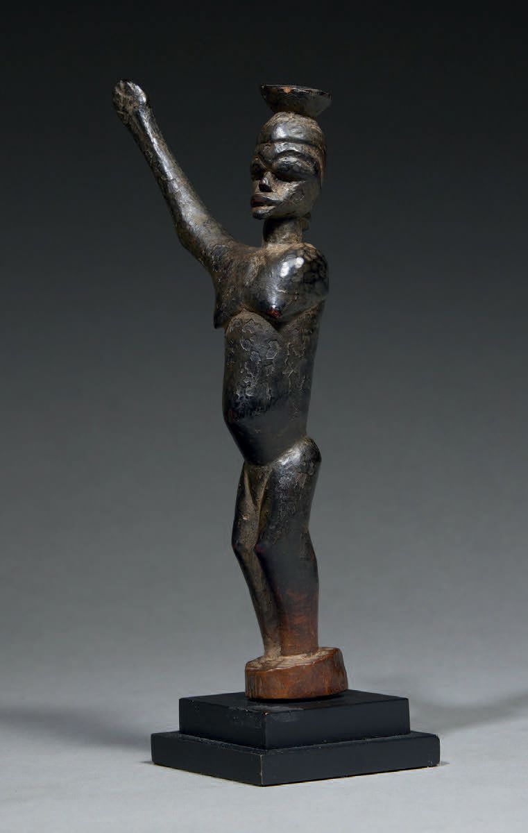 Null Lobi-Statuette
Burkina Faso
Holz
H. 17,5 cm
Provenienz:
- Anne et Jacques K&hellip;