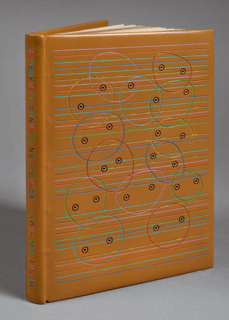MICHAUX (Henri). 大加拉巴涅的航行。巴黎，Gallimard，1936年。12开本，全芥末盒，木板上装饰有横向的彩色花丝，花丝上有大量的多色马赛&hellip;