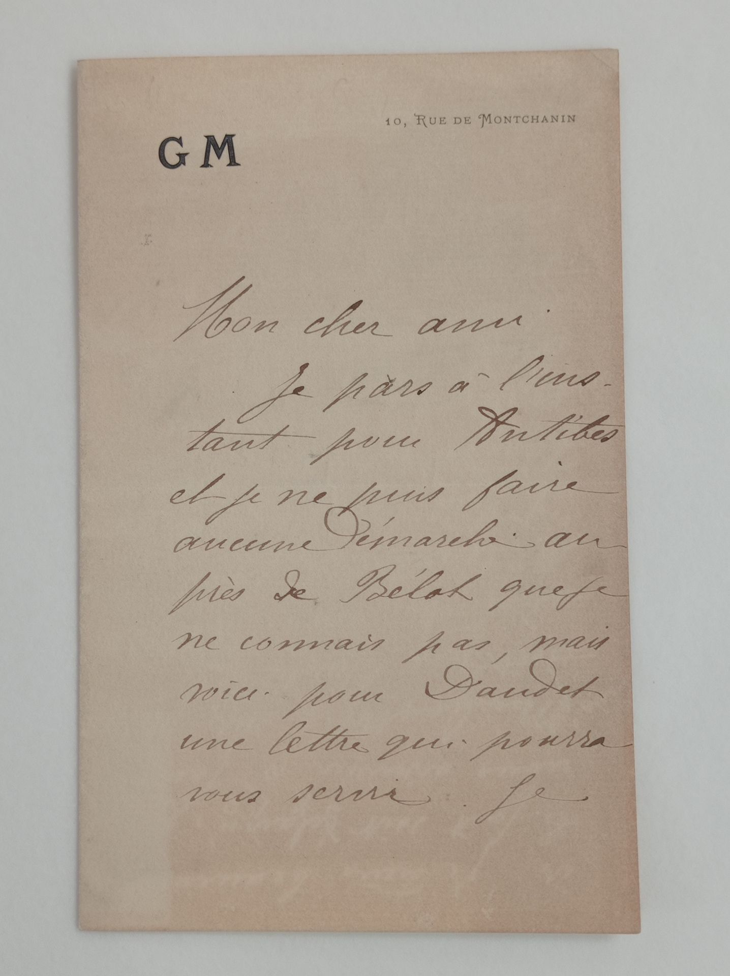 MAUPASSANT Guy de (1850-1893). Carta autógrafa firmada a "Querido amigo", (s.L.N&hellip;