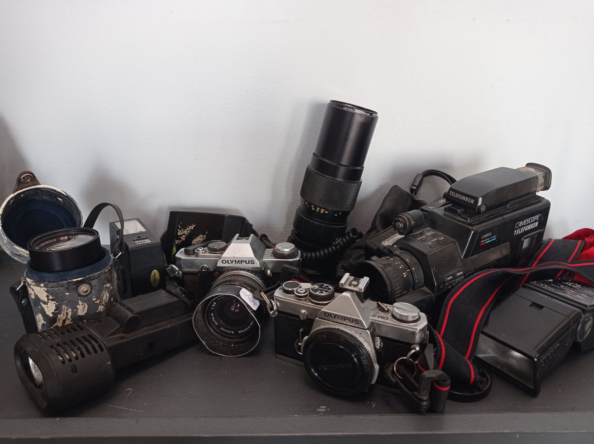 Null 一批OLYMPUS、KODAK和各种相机
和配件