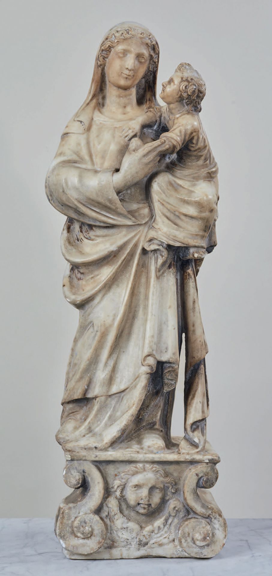 Null Vierge à l'Enfant dite Vierge de Trapani, en marbre sculpté avec infimes tr&hellip;