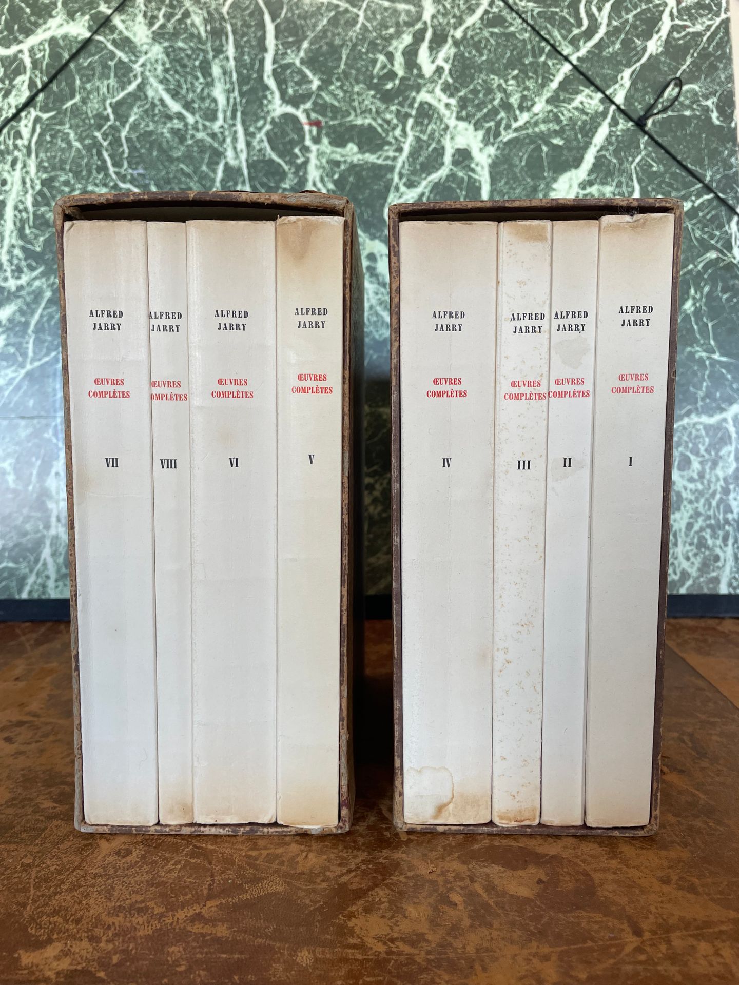 Null 
Alfred JARRY. Le opere complete.

(2 scatole, 8 volumi, completo)