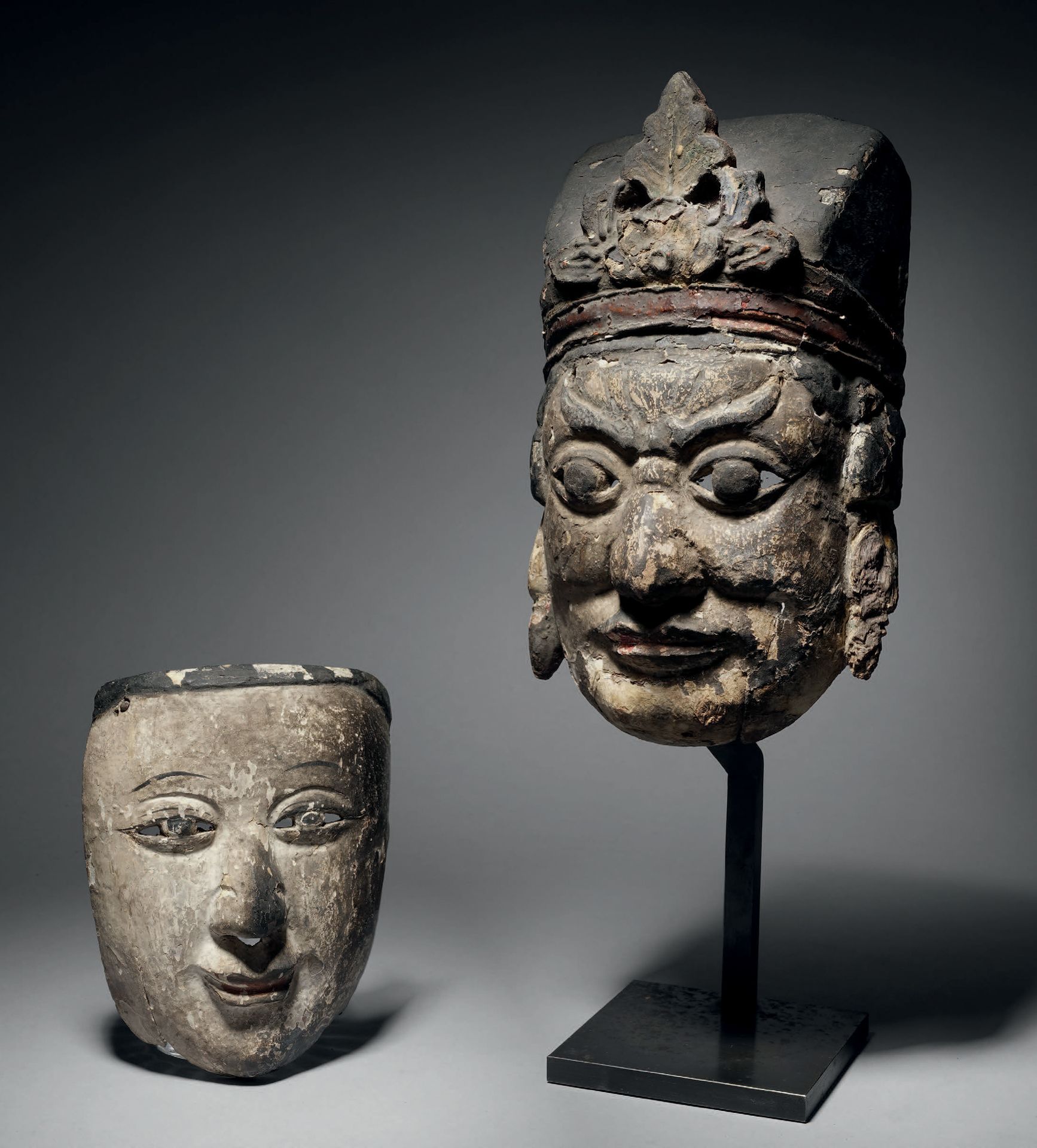 Null Doppelmaske aus dem Nuo-Theater, Guizhou, China.
H. 24 cm - H. 15 cm. Polyc&hellip;