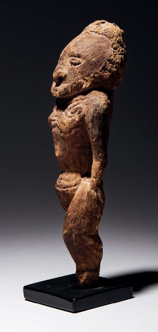 Null 雕像，巴斯-塞皮克，巴布亚新几内亚
木头
H.19.5厘米

出处 :
德国圣奥古斯丁儿童耶稣会 (目录编号：71. 7.64 )
雷诺-瓦努克斯姆画&hellip;