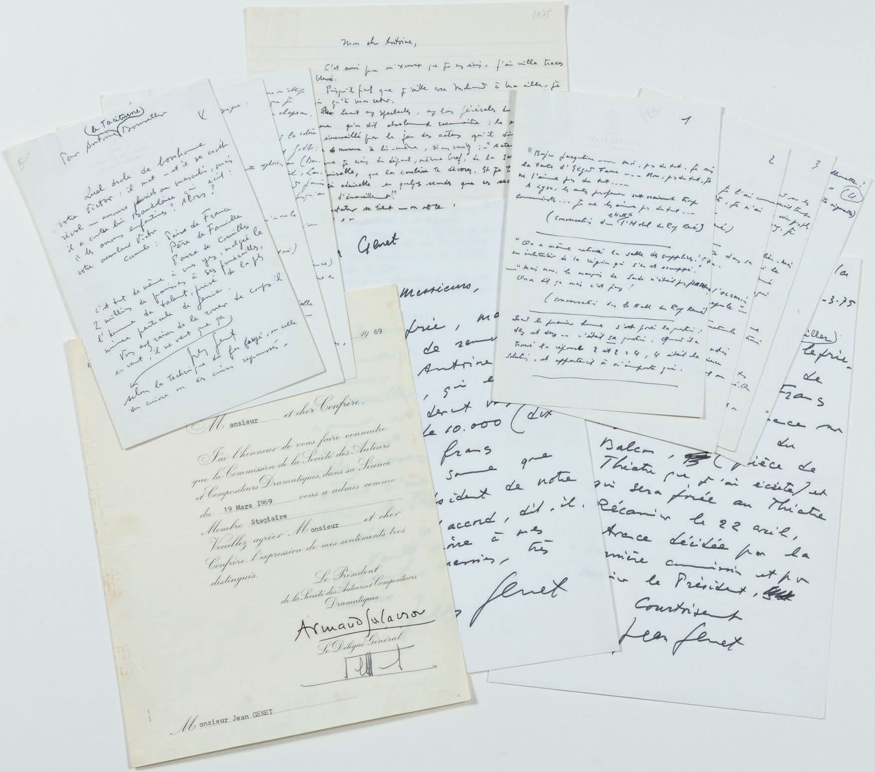 GENET Jean (1910-1986). 一套5份L.A.S.给安托万-博瑟勒的信。2 L.A.S. 致Antoine Bourseiller, 1975&hellip;