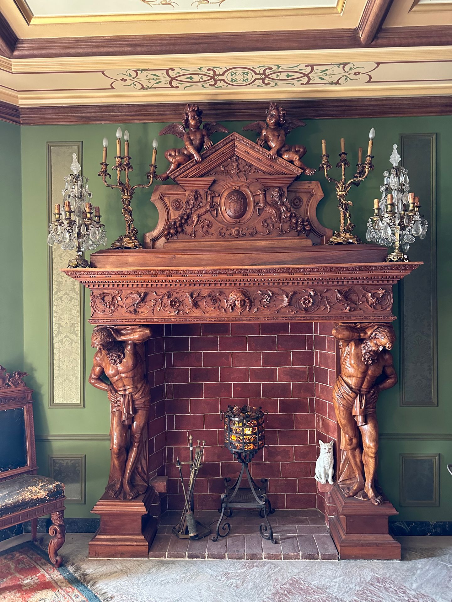 Null Important richly carved walnut mantel
The jambs representing two atlatls su&hellip;