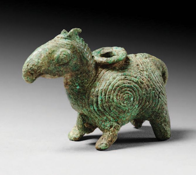 Null Tapir
Vietnam oder Südchina,
Dong Son (100 v. Chr.-100 n. Chr.)
Kupferlegie&hellip;