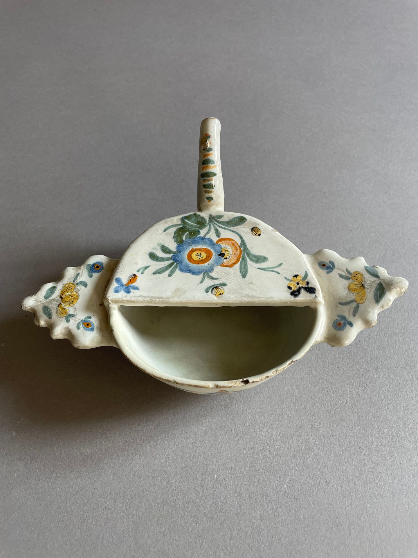 Sud-Ouest Circular sick duck with two lateral handles in earthenware with polych&hellip;