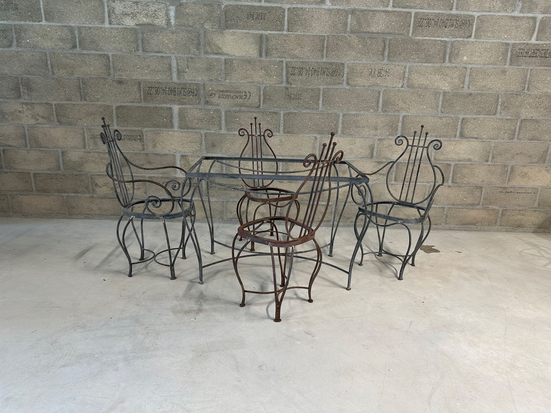 Null Garden furniture set comprising two wrought-iron armchairs, two chairs and &hellip;