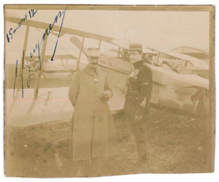 AVIATION - GUYNEMER Escadrilles Les cigognes. Ensemble de 34 photographies noir &hellip;