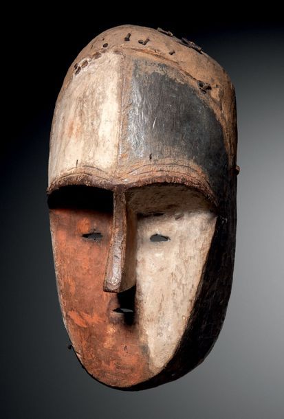 Null ? Masque Aduma, Gabon
Bois à polychromie d'origine
H. 35,8 cm - L. 19 cm

P&hellip;