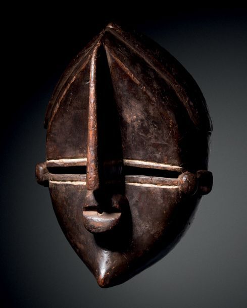 Null ? Ancien masque Lwalwa, République Démocratique du Congo
Bois à polychromie&hellip;