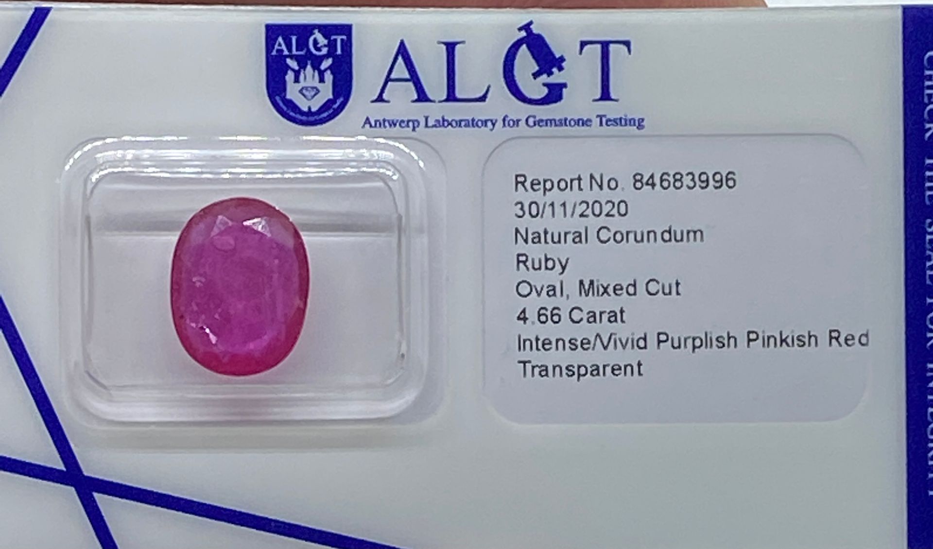 RUBIS 4.66 carat RED RUBY AIGT warranty certificate