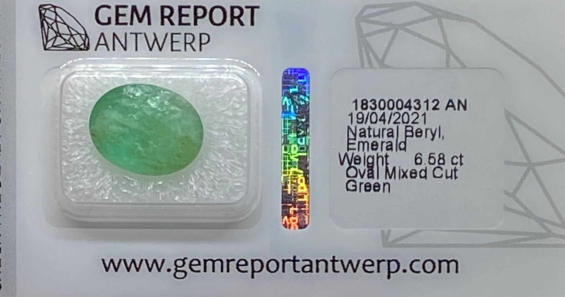 Émeraude EMERAUDE de 6,58 carats, certificat GEM