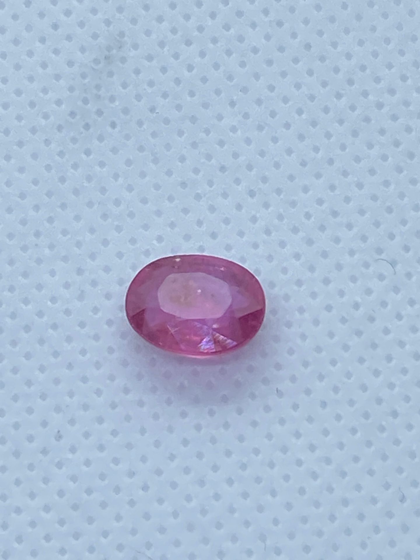 SAPHIRE 3.65 carat pink sapphire, AIGT certificate