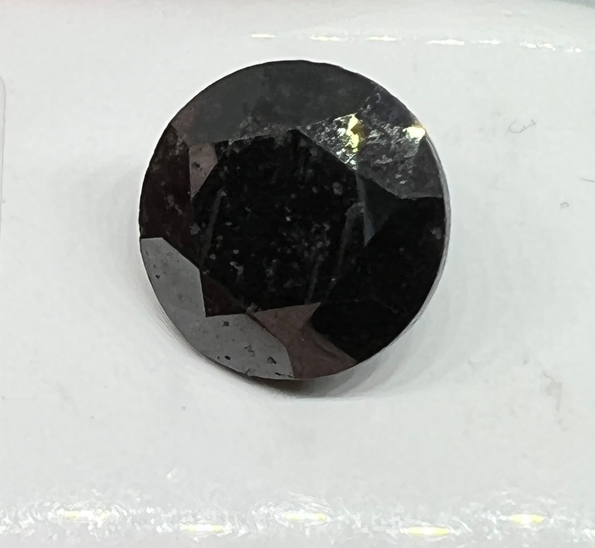 Diamant SCHWARZER DIAMANT von 9,60 Karat mit AIGT-Garantiezertifikat