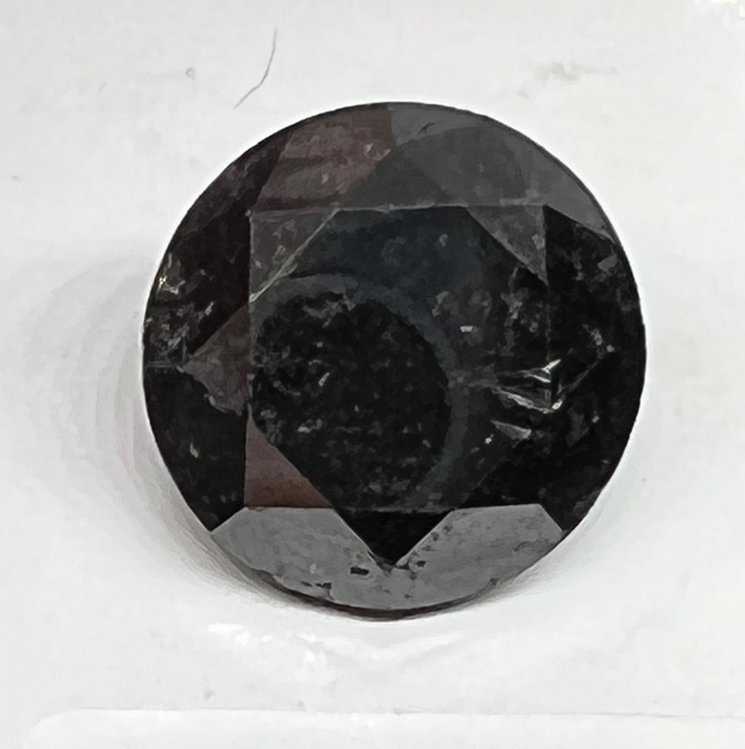 Diamant 12.13 carat BLACK DIAMOND with AIGT certificate of guarantee